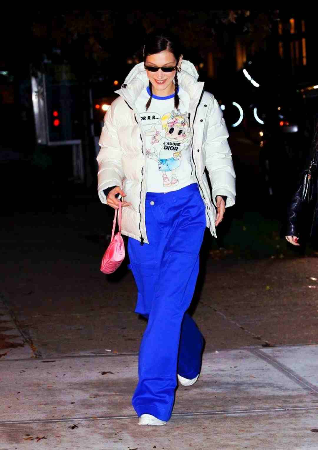 پافر و شلوار گشاد بلا حدید – Bella Hadid puffer jacket street style