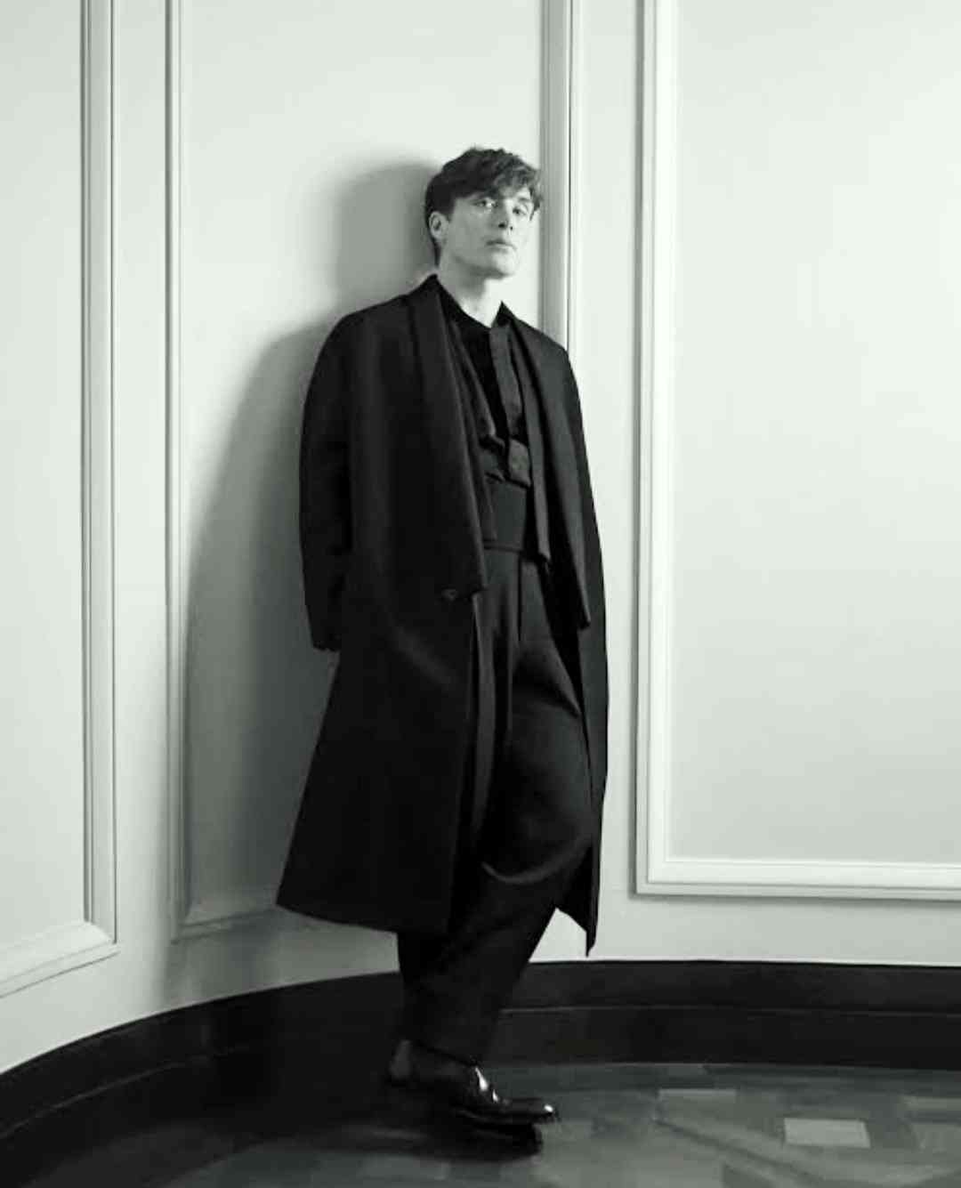 کت پشمی خاکستری کیلیان مورفی – Cillian Murphy wool coat style