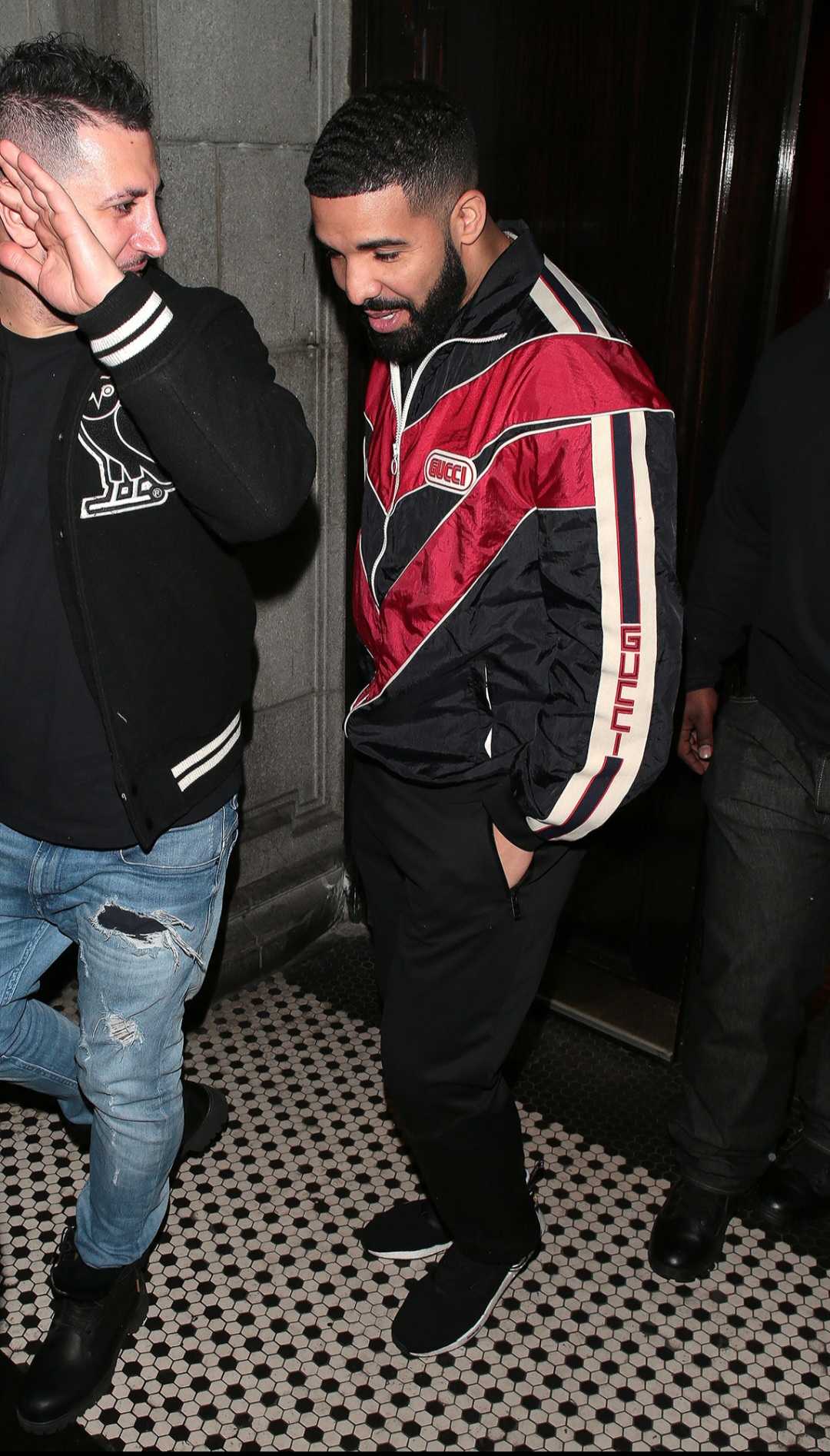 DRAKE_CASUAL_STYLE