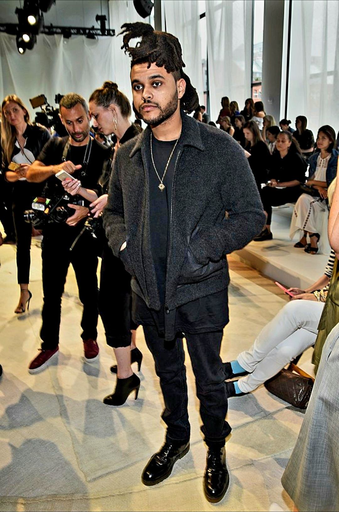 the_weeknd_fashion_black_outfit